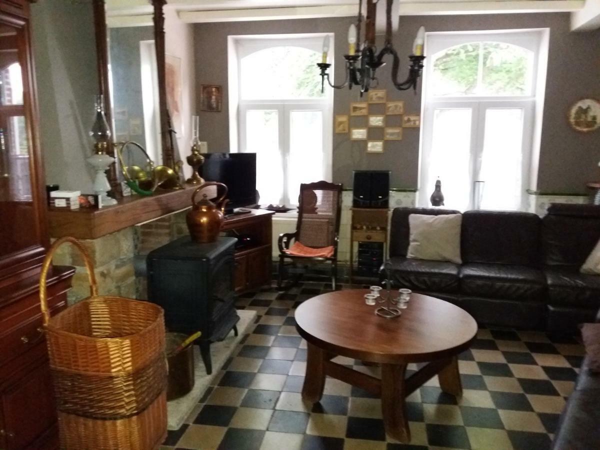 Rijhuis Villa Anseremme Luaran gambar