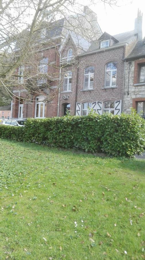 Rijhuis Villa Anseremme Luaran gambar